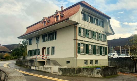 Foto altes Schulhaus